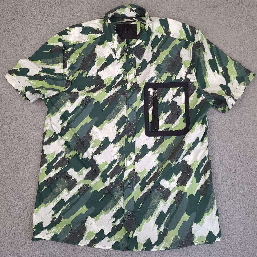 Madison Supply Shirt Mens XL Green White Abstract Camo Button Up Short Sleeve
